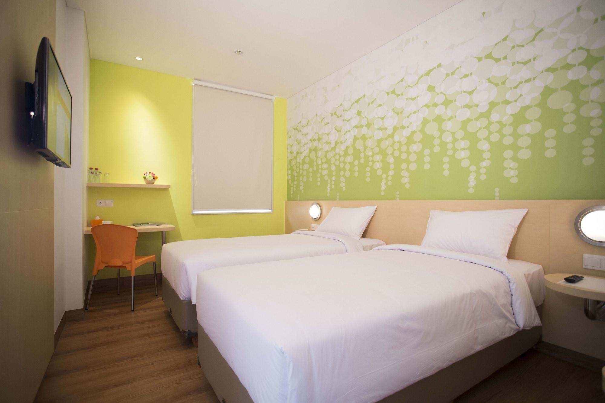Zest Jemursari By Swiss-Belhotel International Surabaya Exteriör bild