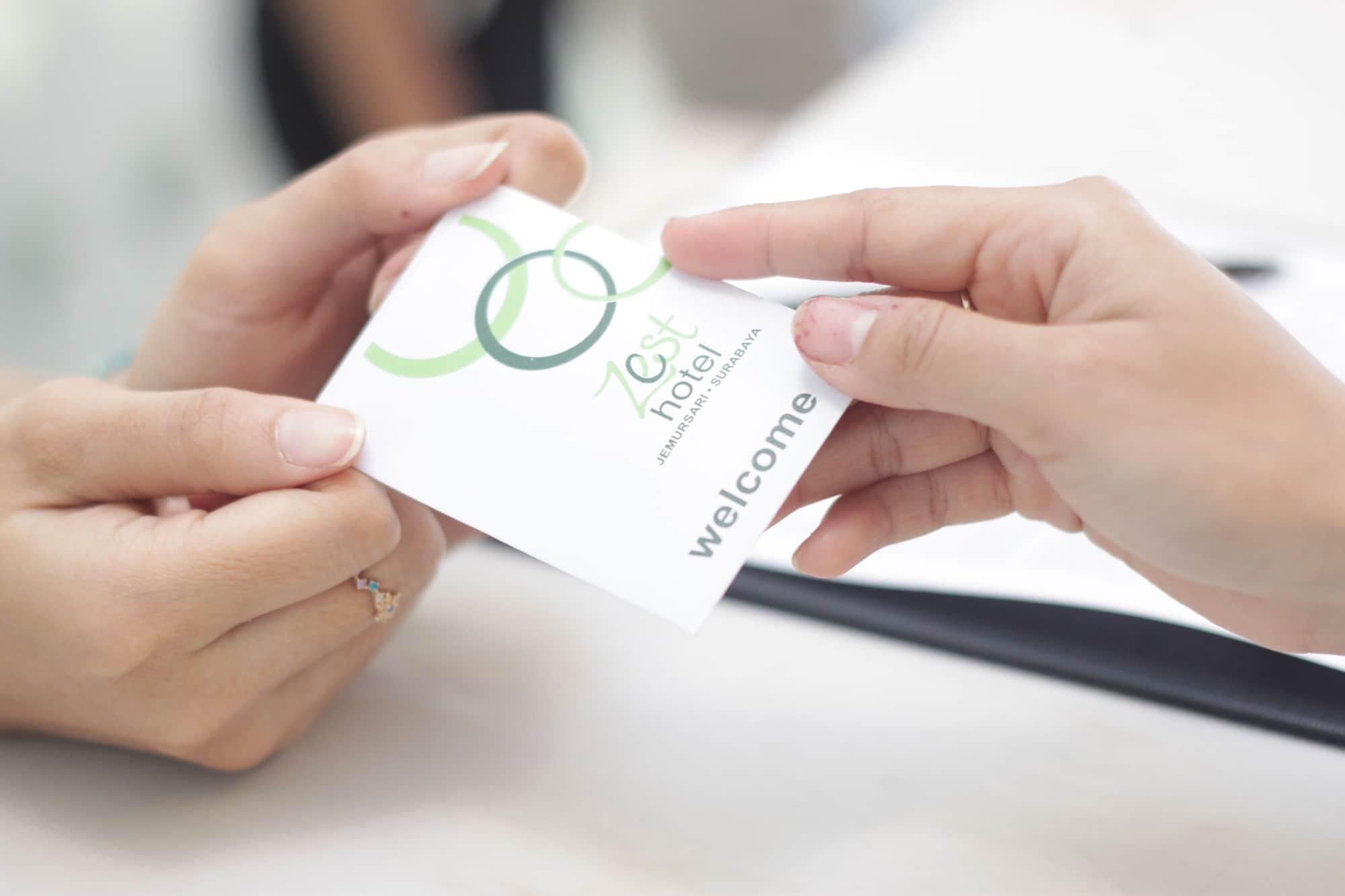 Zest Jemursari By Swiss-Belhotel International Surabaya Exteriör bild