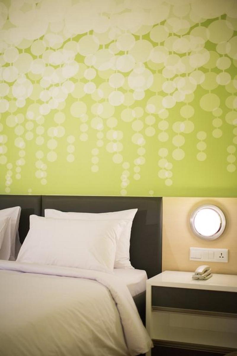 Zest Jemursari By Swiss-Belhotel International Surabaya Exteriör bild